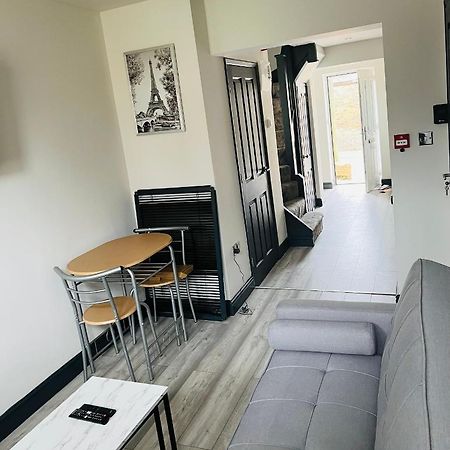 Green Lantern, Private En-Suite Double Bedroom 阿夫雷 外观 照片